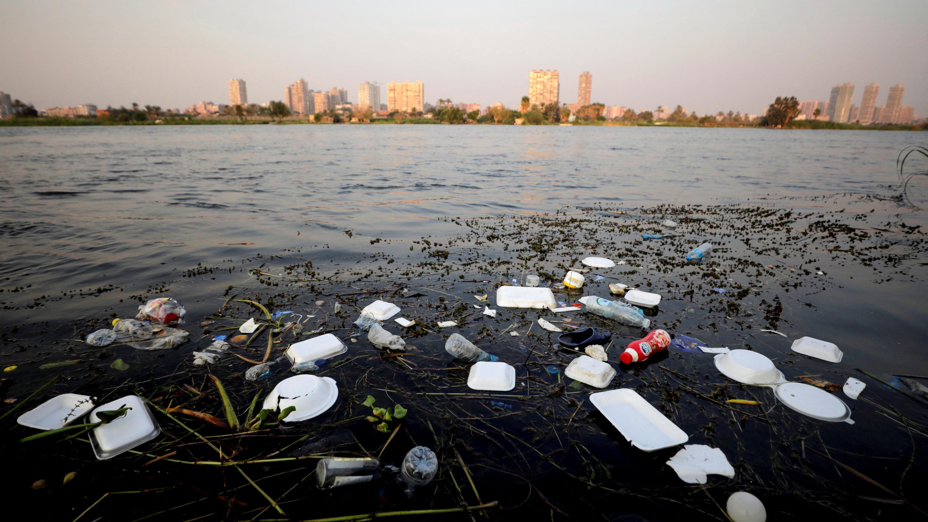 Plastikmüll in Nil