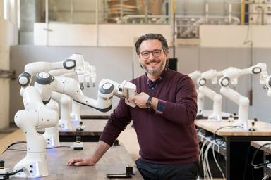 Live-Schulstunde mit Prof. Sami Haddadin