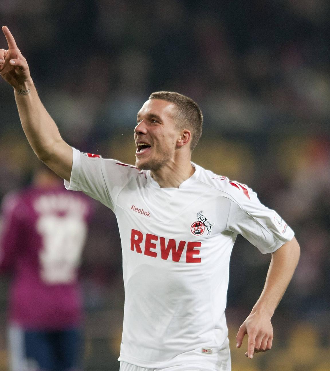 Lukas Podolski bejubelt seinen Treffer