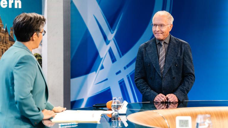 Politikwissenschaftler Karl-Rudolf Korte mit einer Analyse zu den Wahlen in Mecklenburg-Vorpommern und Berlin.