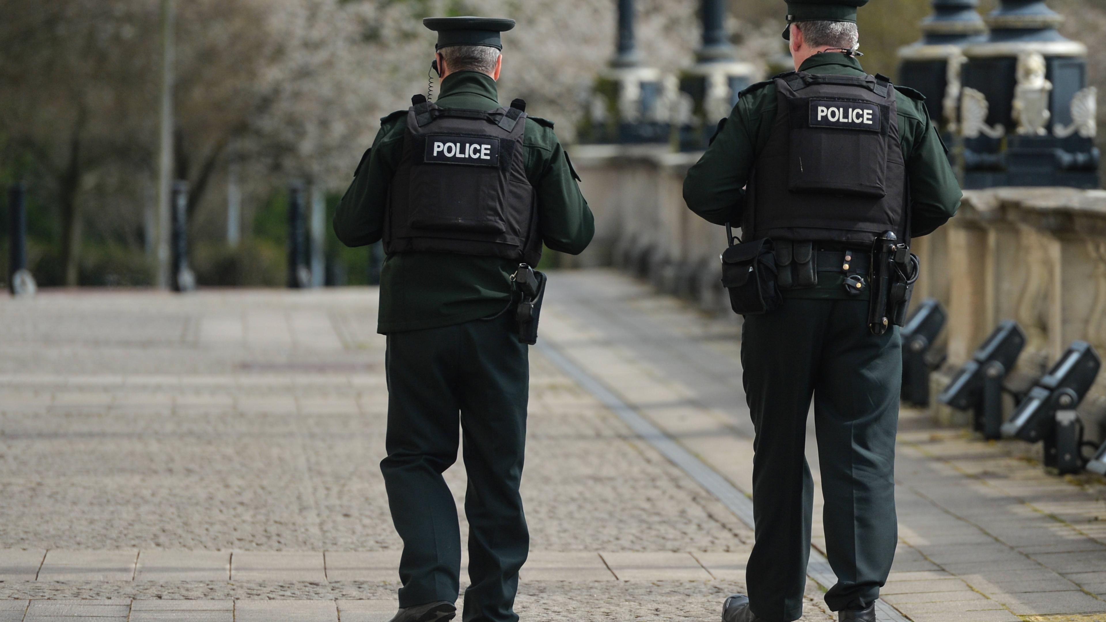  Polizisten in Belfast