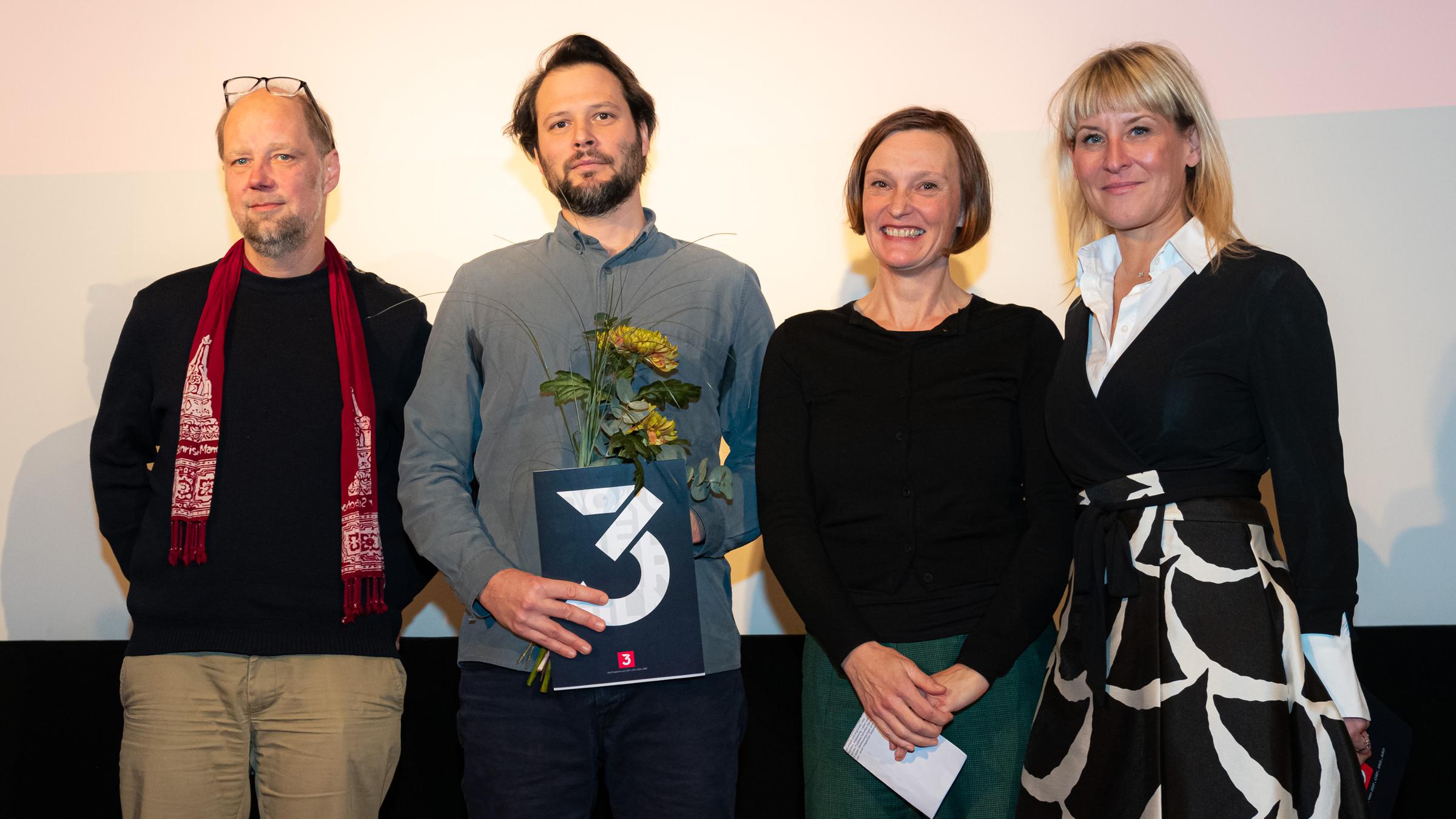 3sat-Dokumentarfilmpreis 2019: v.l.n.r.: Michael Baute, Preisträger Sebastian Brameshuber, Tereza Fischer, Natalie Müller-Elmau. 