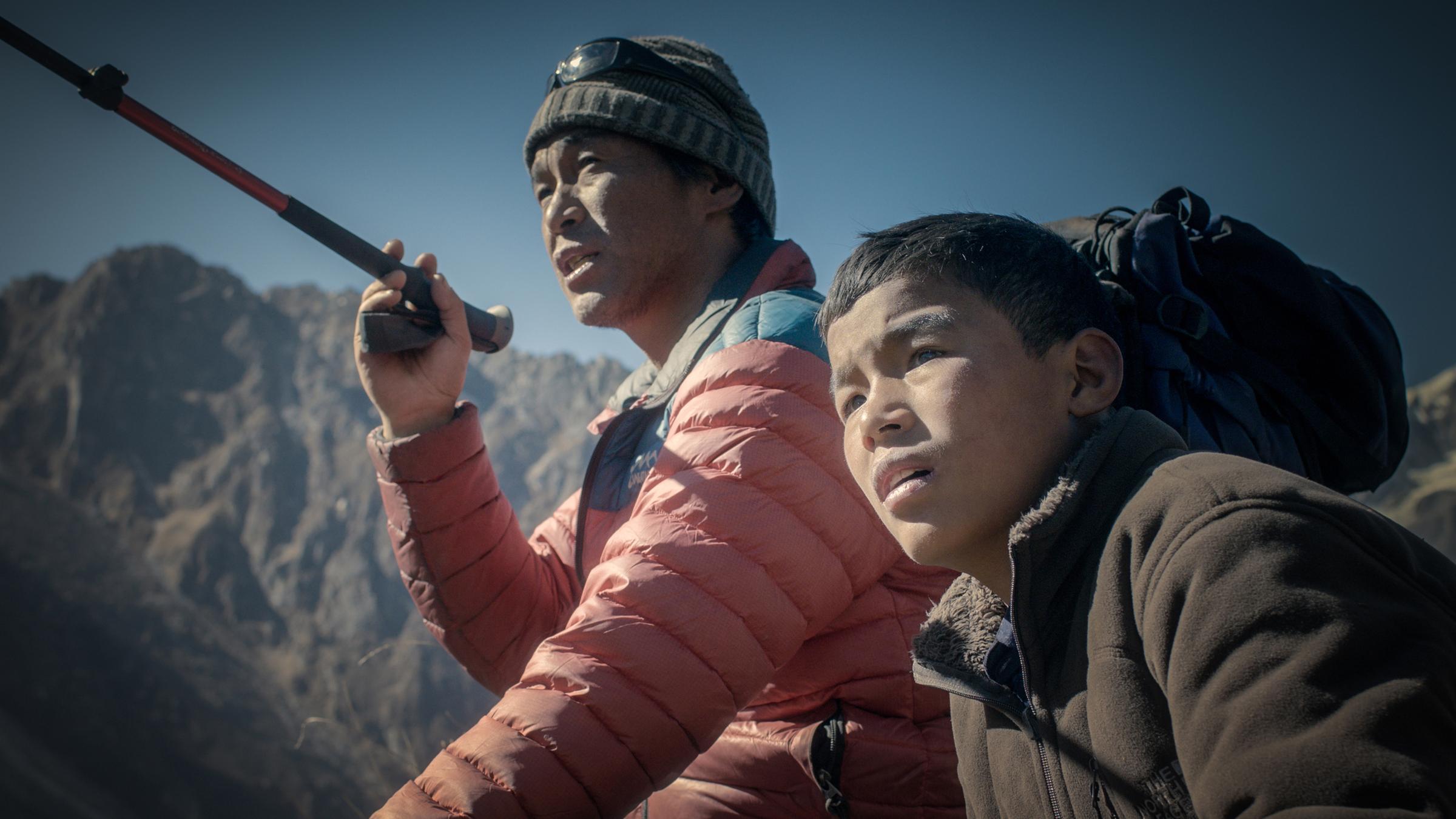 Die Wand der Schatten: Ngada und Dawa Sherpa