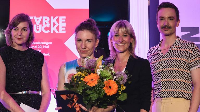 Verleihung 3sat-Innovationspreius beim 60. Berliner Theatertreffen, 27.o5.2023: Petra Paterno, Mirjam Stängl, Natalie Müller-Elmau, Wolfgang Horn.