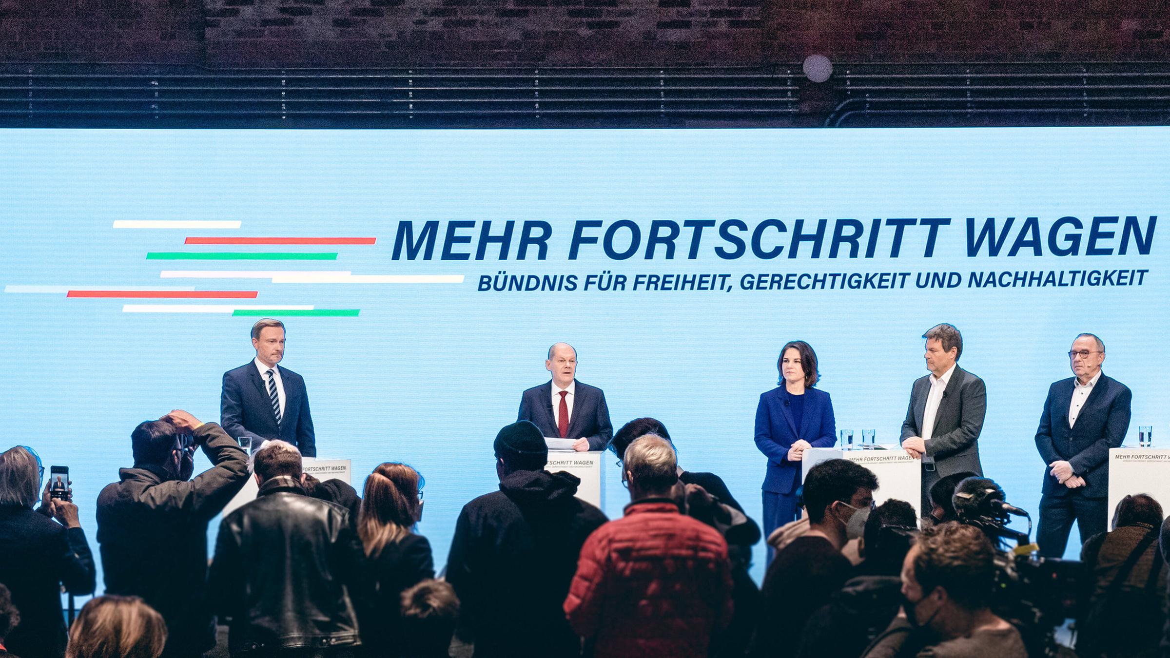 Pressekonferenz zum Koalitions-Vertrag