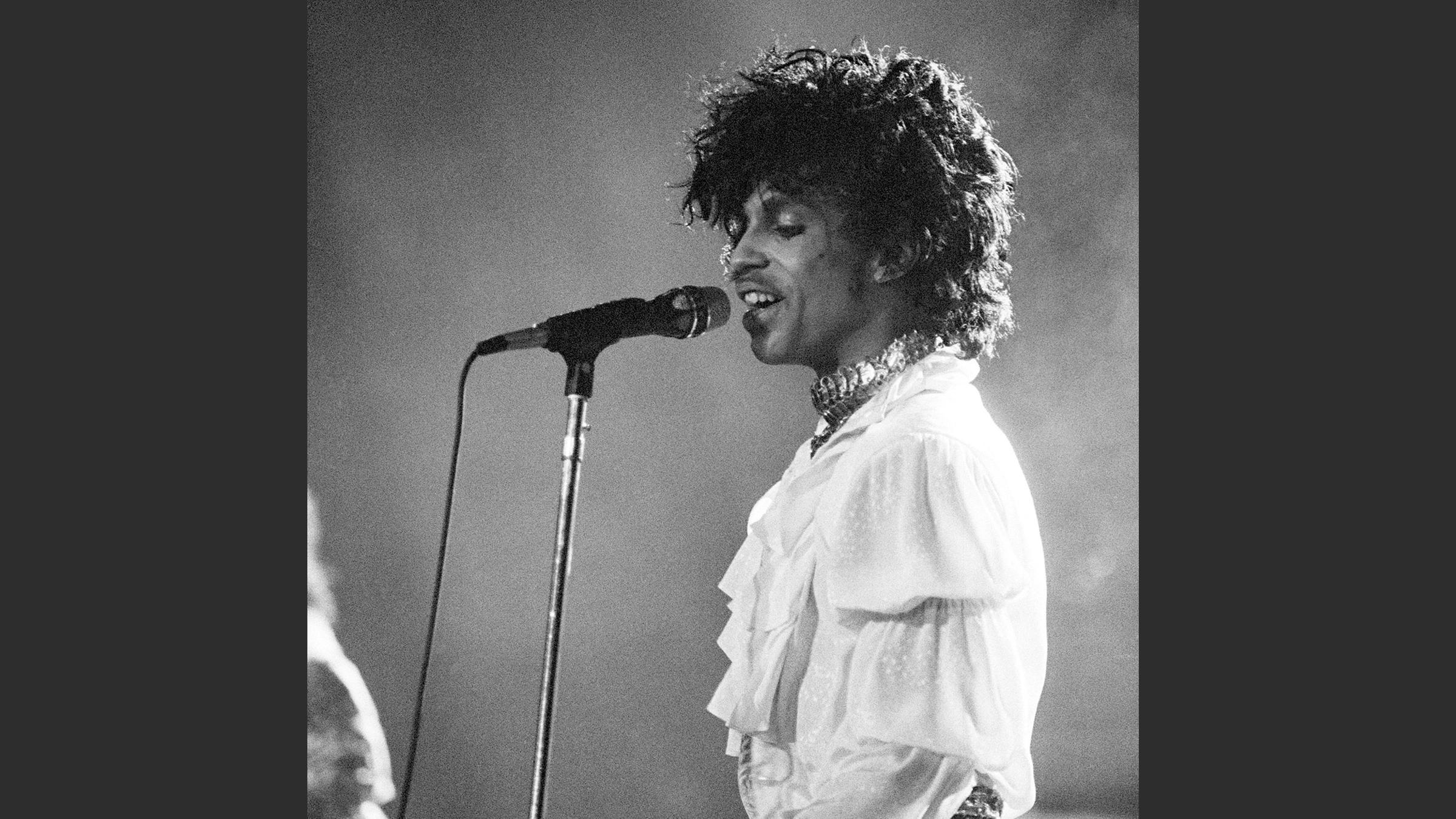 Der 2016 verstorbene Musiker Prince bei einem Konzert 