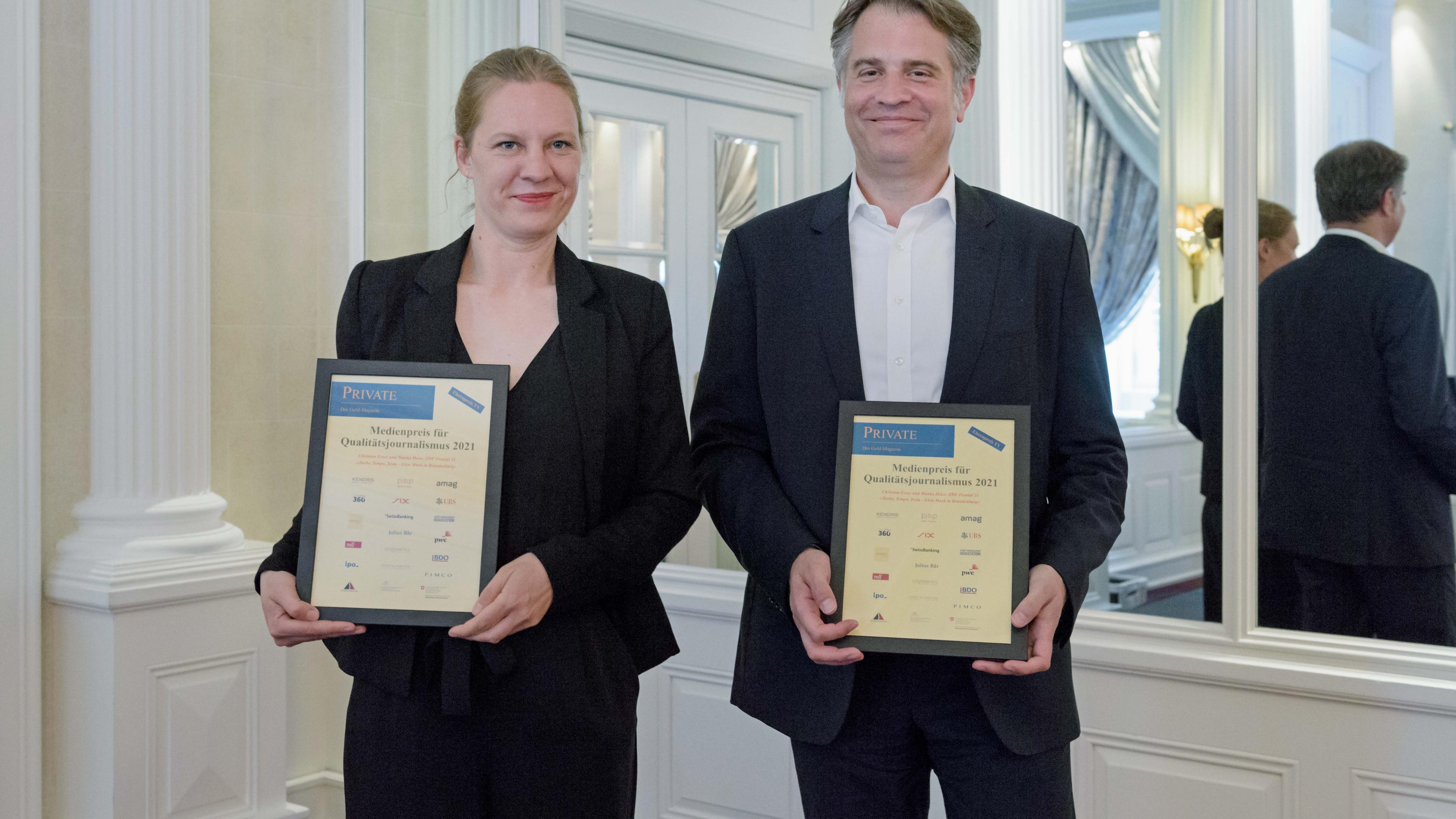 Manka Heise und Christian Esser mit dem "Private-Medienpreis für Qualtätsjournalismus 2021"