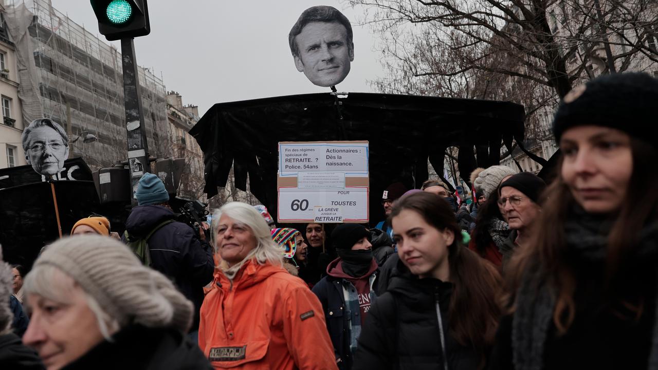 Trotz Demos: Paris hält an Rentenreform fest