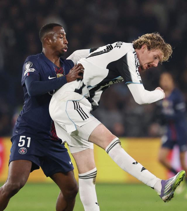 Nick Woltemade von Newcastle in Aktion