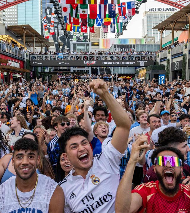 Public Viewing bei der Fußball-WM in Kansas City (Agenturbild)