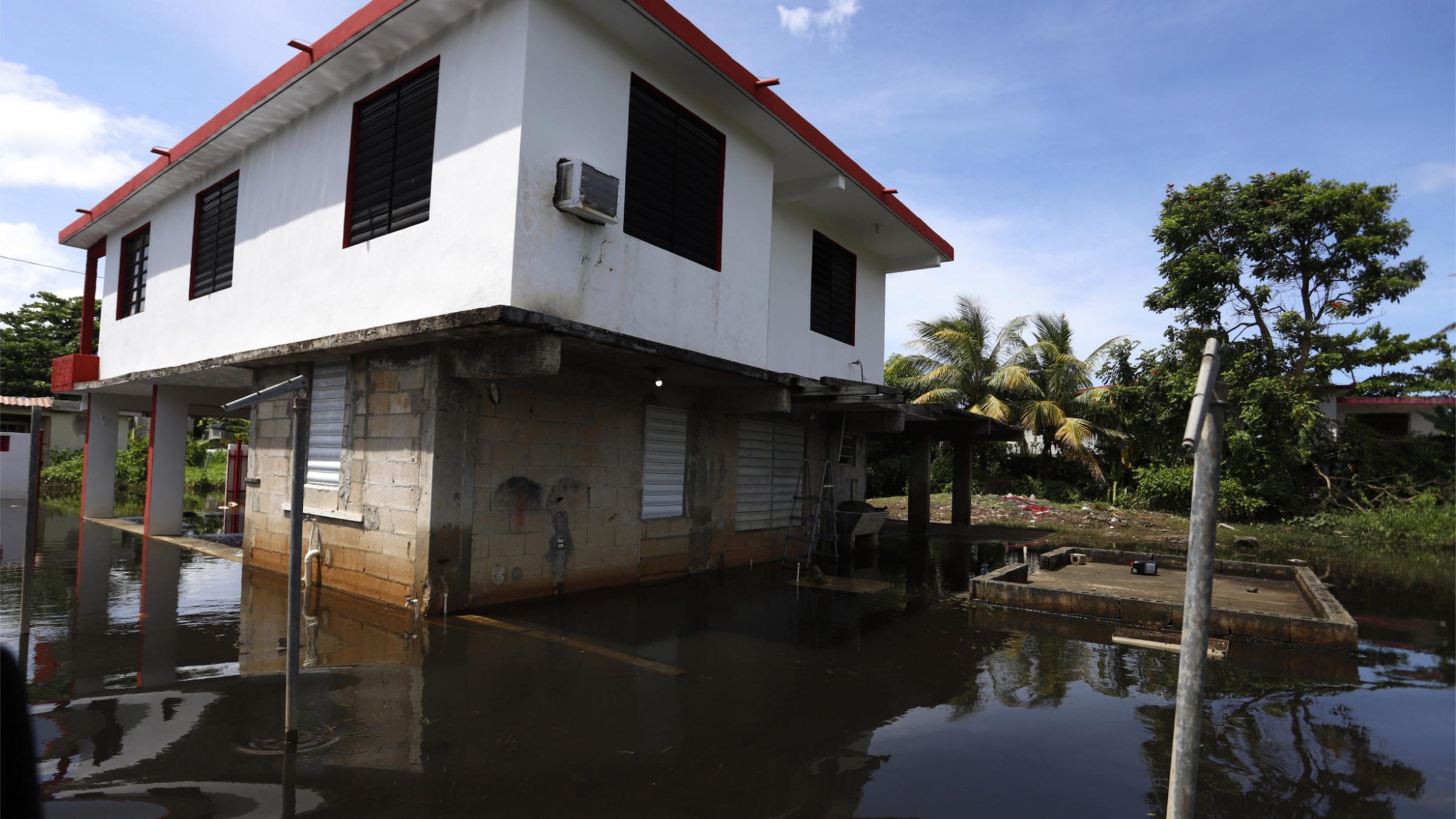 Überschwemmte Straßen nach dem Durchzug des Hurrikans Fiona in Loiza, Puerto Rico