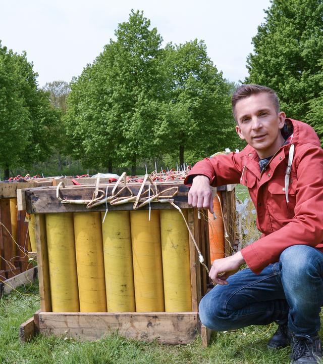 Eric zündet Riesenböller