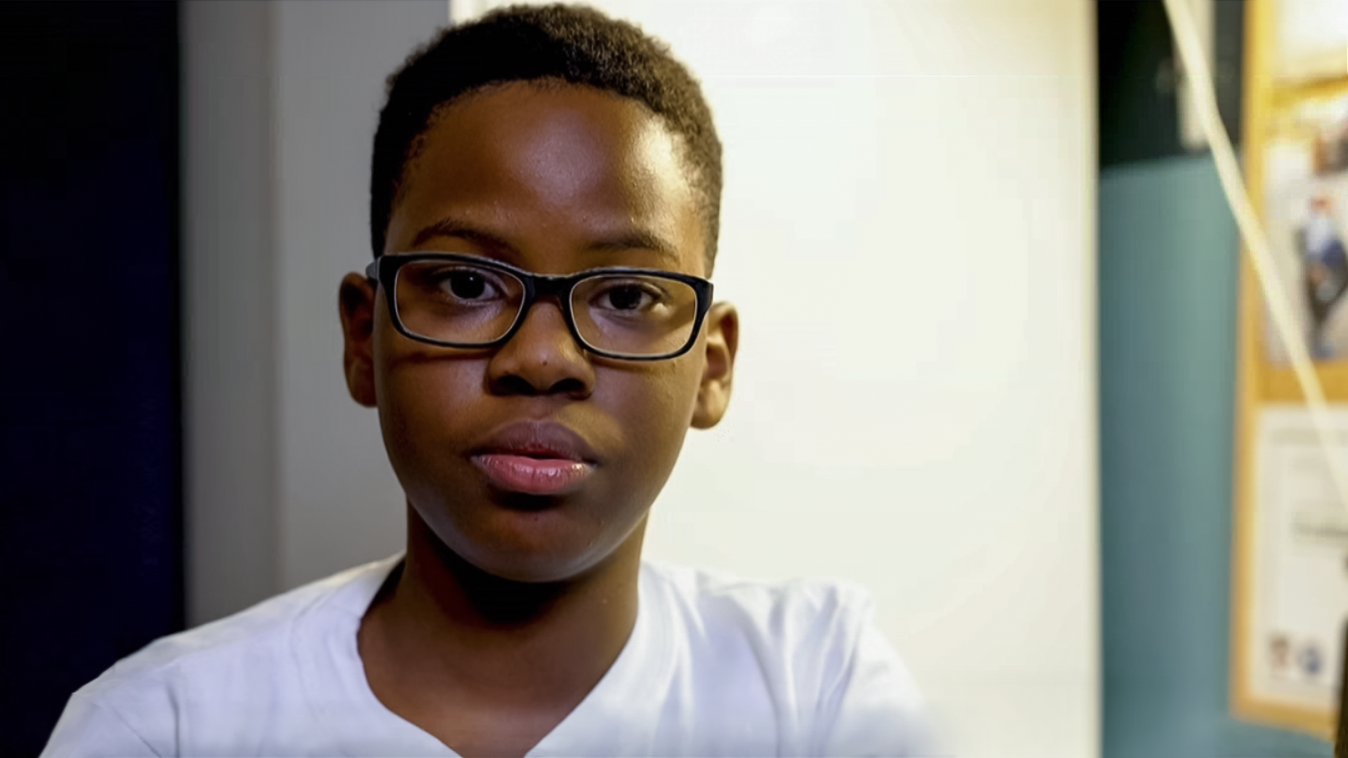 Der 11-jährige Ellis macht sich gegen Rassismus stark.