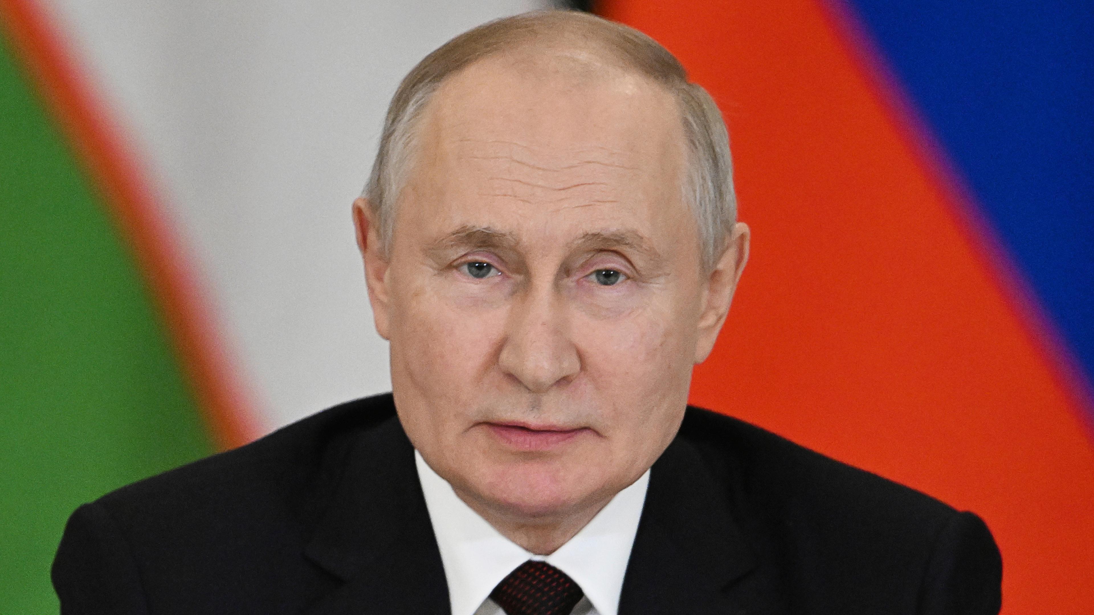 Dieses von der staatlichen russischen Nachrichtenagentur Sputnik via AP veröffentlichte Foto zeigt Wladimir Putin, Präsident von Russland.
