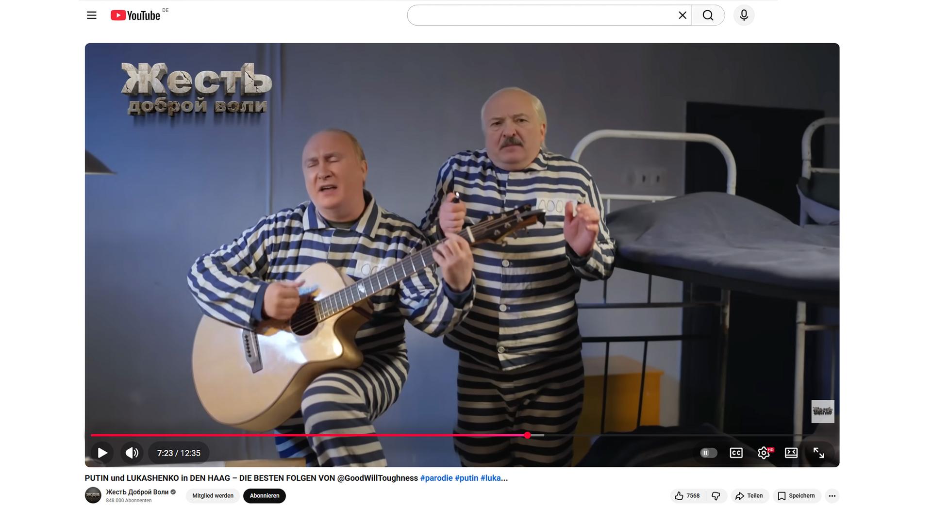 Screenshot von einem Youtube Video, auf dem das animierte Bild von zwei Sträflingen zu sehen ist. Einer, der aussieht wie Putin, spielt Gitarre.
