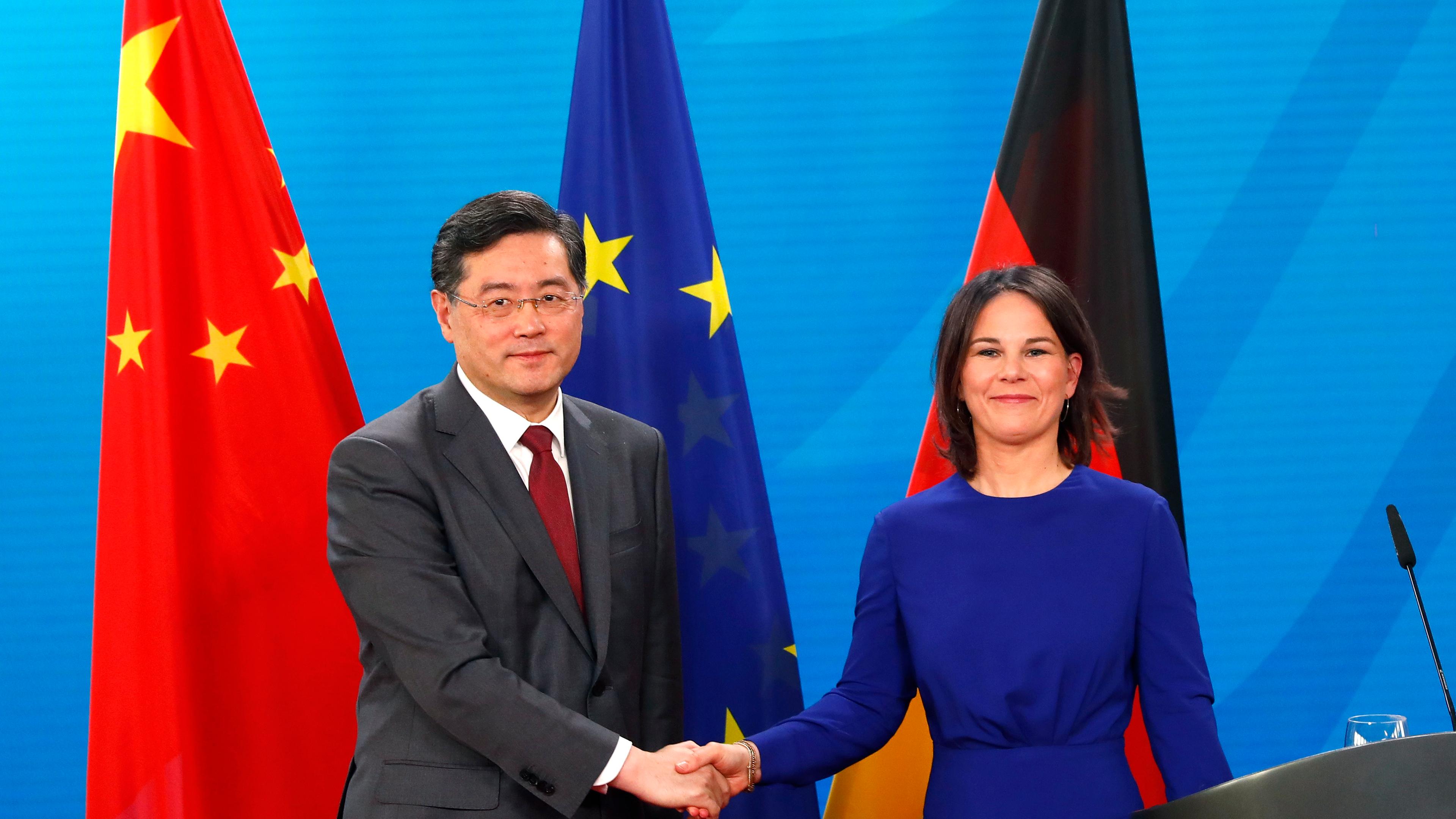 Berlin: Chinas Außenminister Qin Gang und Außenministerin Annalena Baerbock