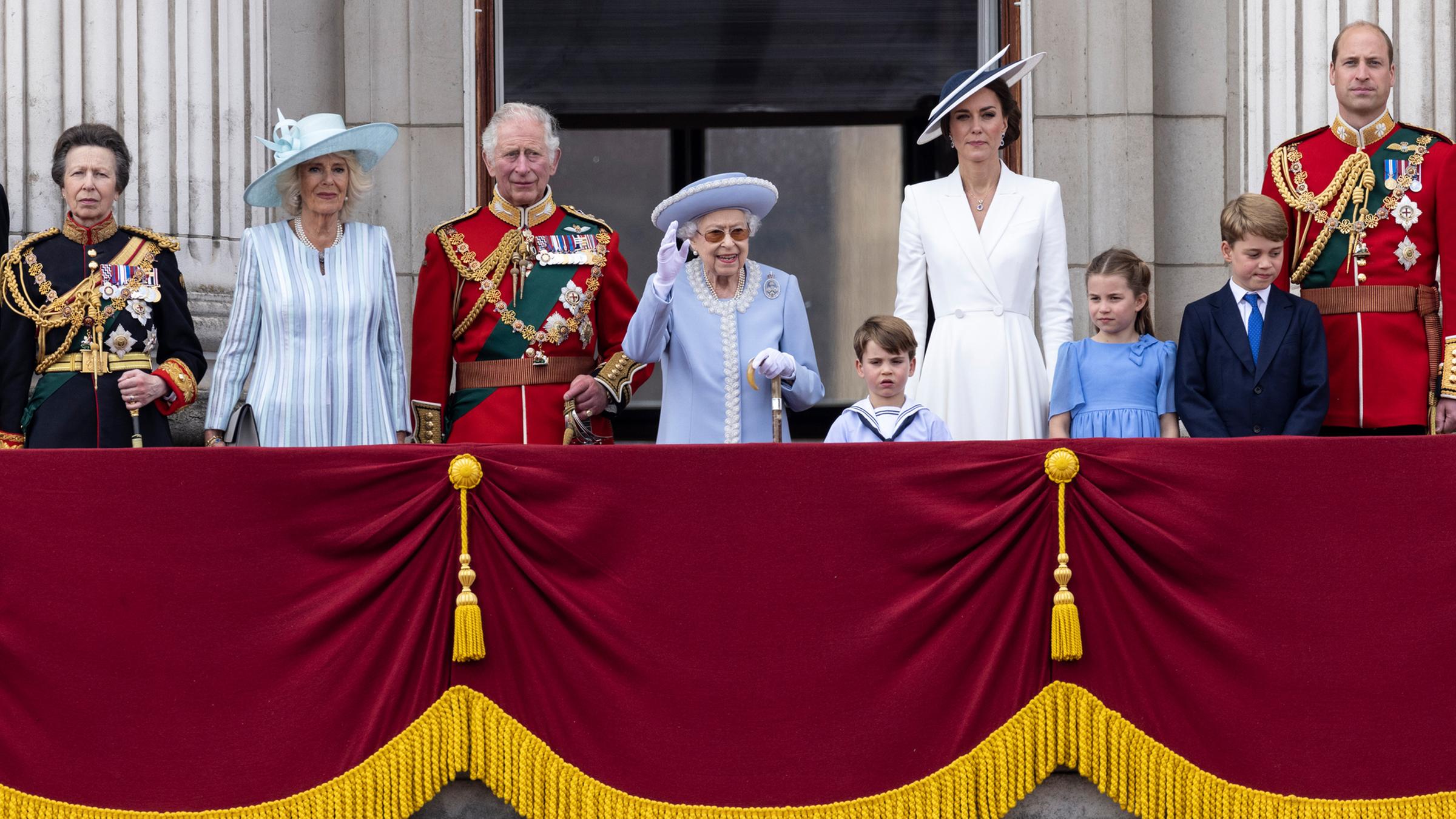 Königliche Familie auf dem Balkon des Buckingham Palace