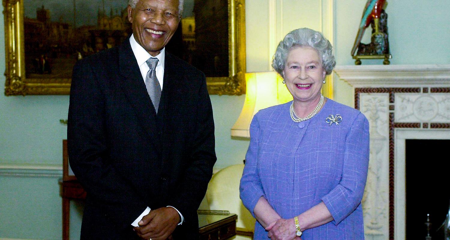 Nelson Mandela zum Tee bei Queen Elizabeth II., 2000