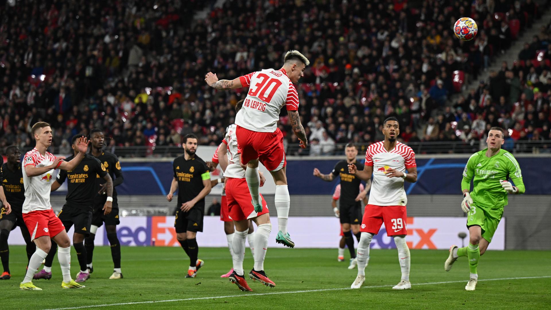 RB Leipzig - Real Madrid, K.o.-Runde, Achtelfinale, Hinspiele, in der Red Bull Arena. 