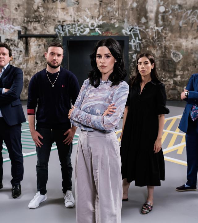 Salwa Houmsi mit Gästen