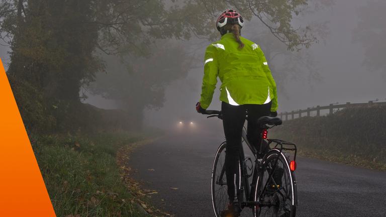 Fahrradfahren mit Warnweste erhöht die Sichtbarkeit