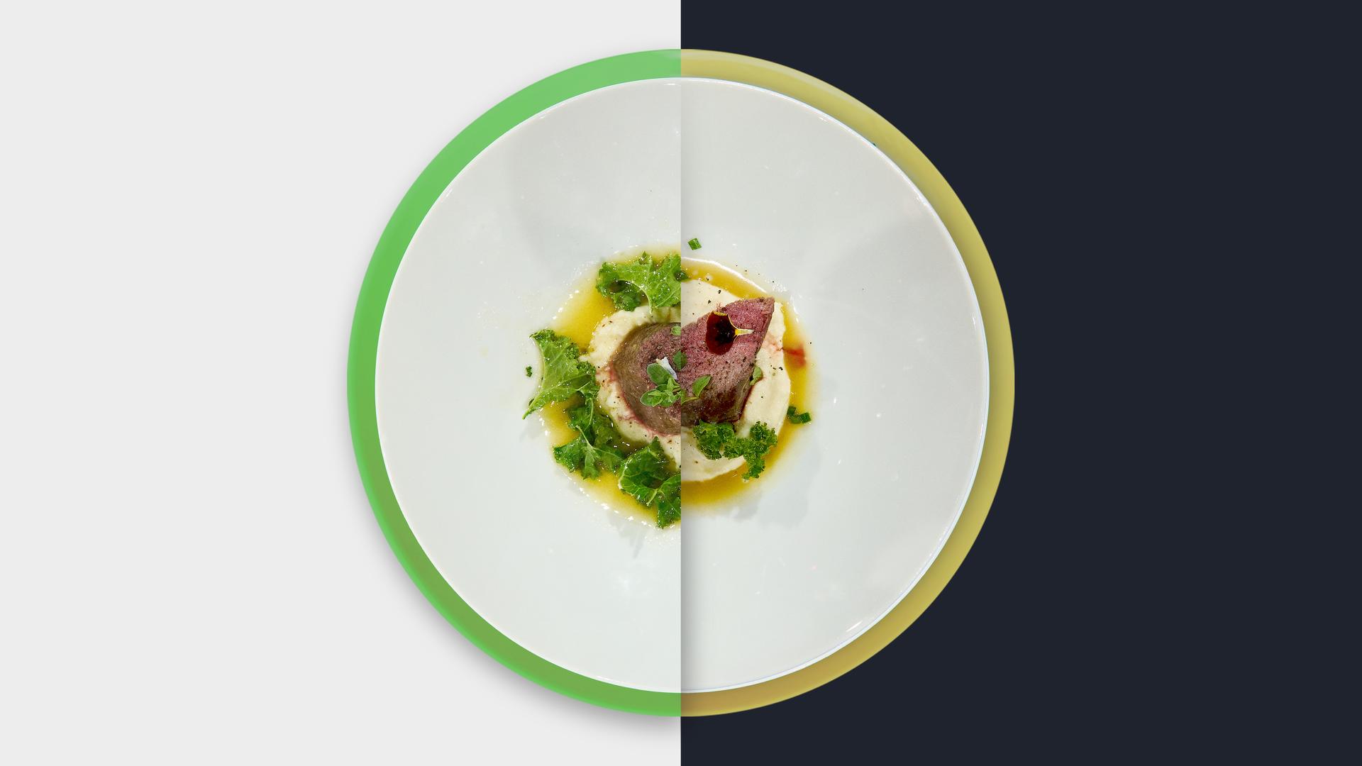 Rehrücken mit Zwiebel-Butter-Fond, Petersilienwurzel-Püree und karamellisiertem Grünkohl