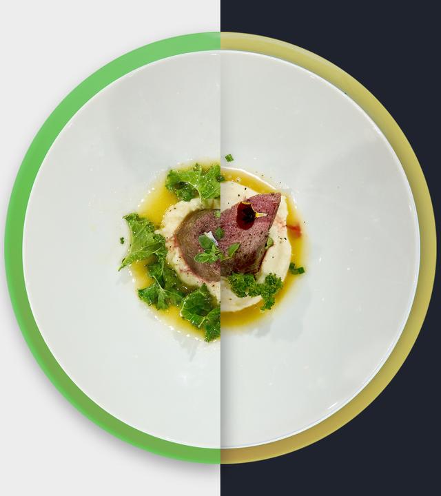 Rehrücken mit Zwiebel-Butter-Fond, Petersilienwurzel-Püree und karamellisiertem Grünkohl