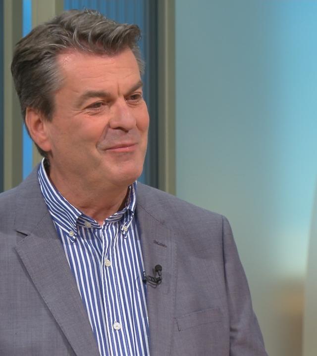 Kay Rodegra an der Volle Kanne Top-Themen-Theke