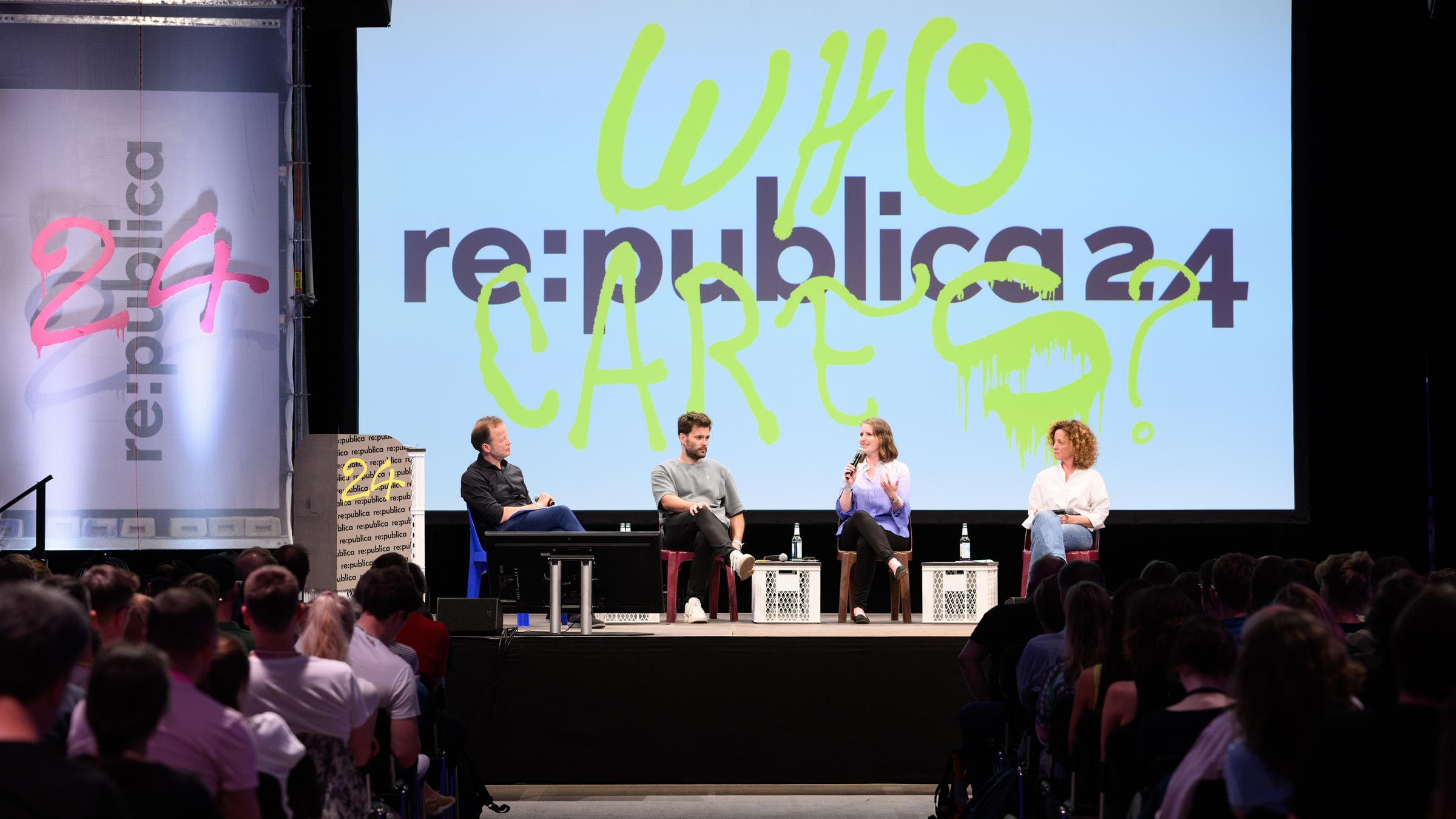 Podiumsdiskussion auf der re:publica 2024