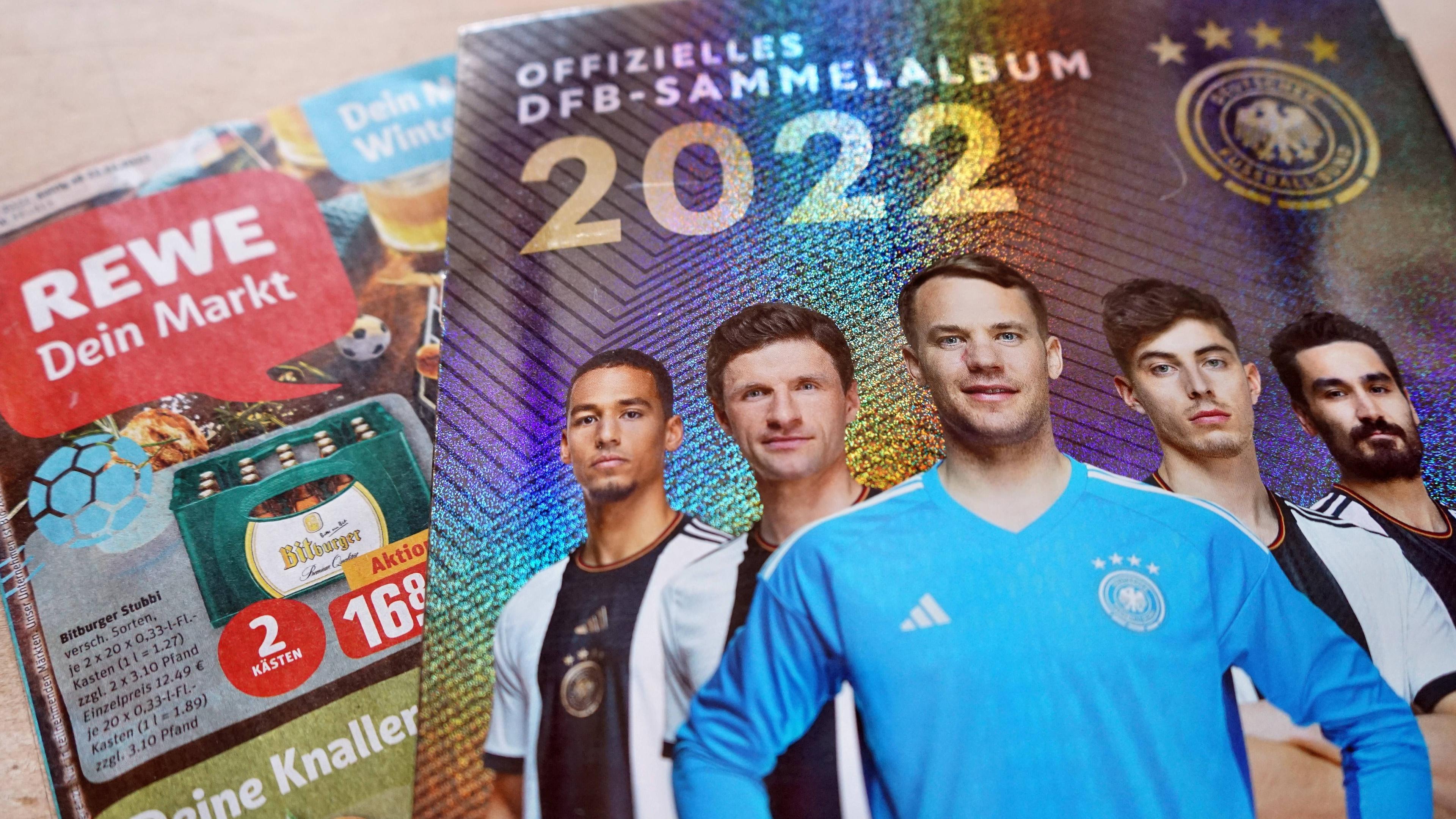 Rewe verschenkt jetzt das offizielle DFB-Sammelalbum