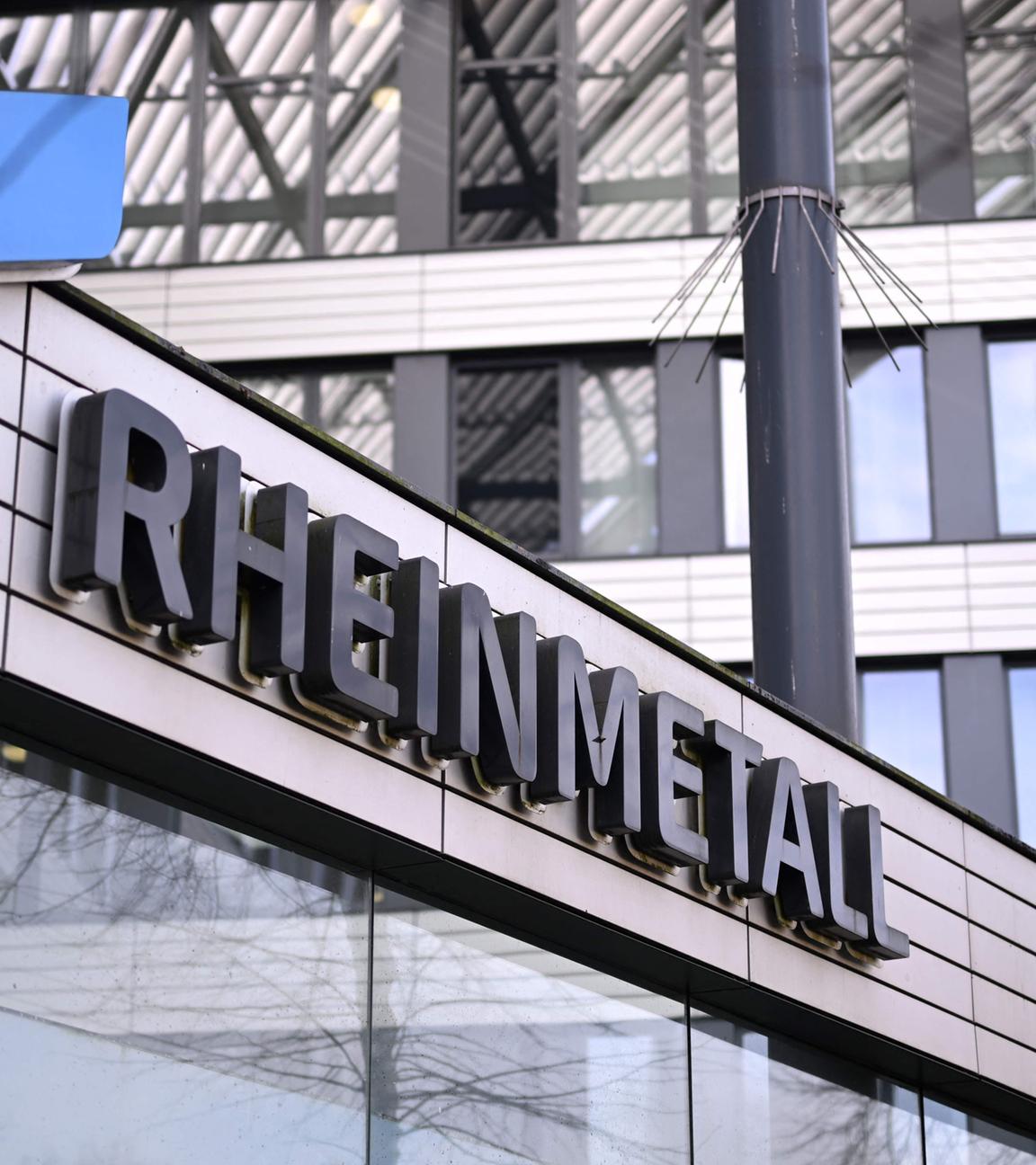 Rheinmetall Logo an der Zentrale in Düsseldorf