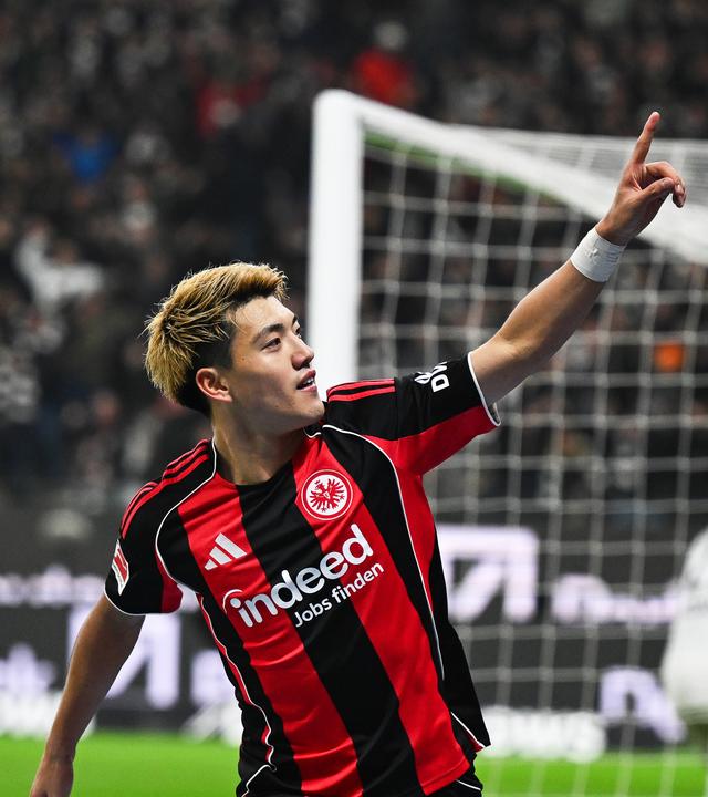 Ritsu Doan (Eintracht Frankfurt) jubelt nach dem 1:0 gegen Mainz 05, in der Bundesliga.