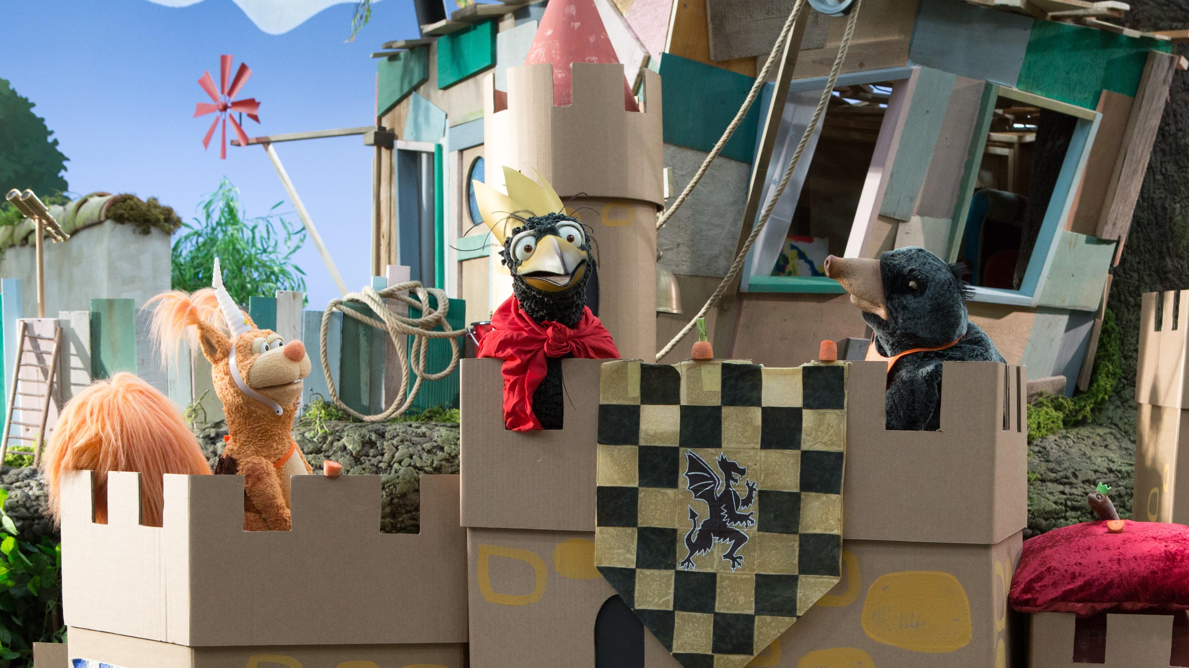 Rabe Rudi, Hund, Eichhörnchen, Maulwurf auf der Ritterburg