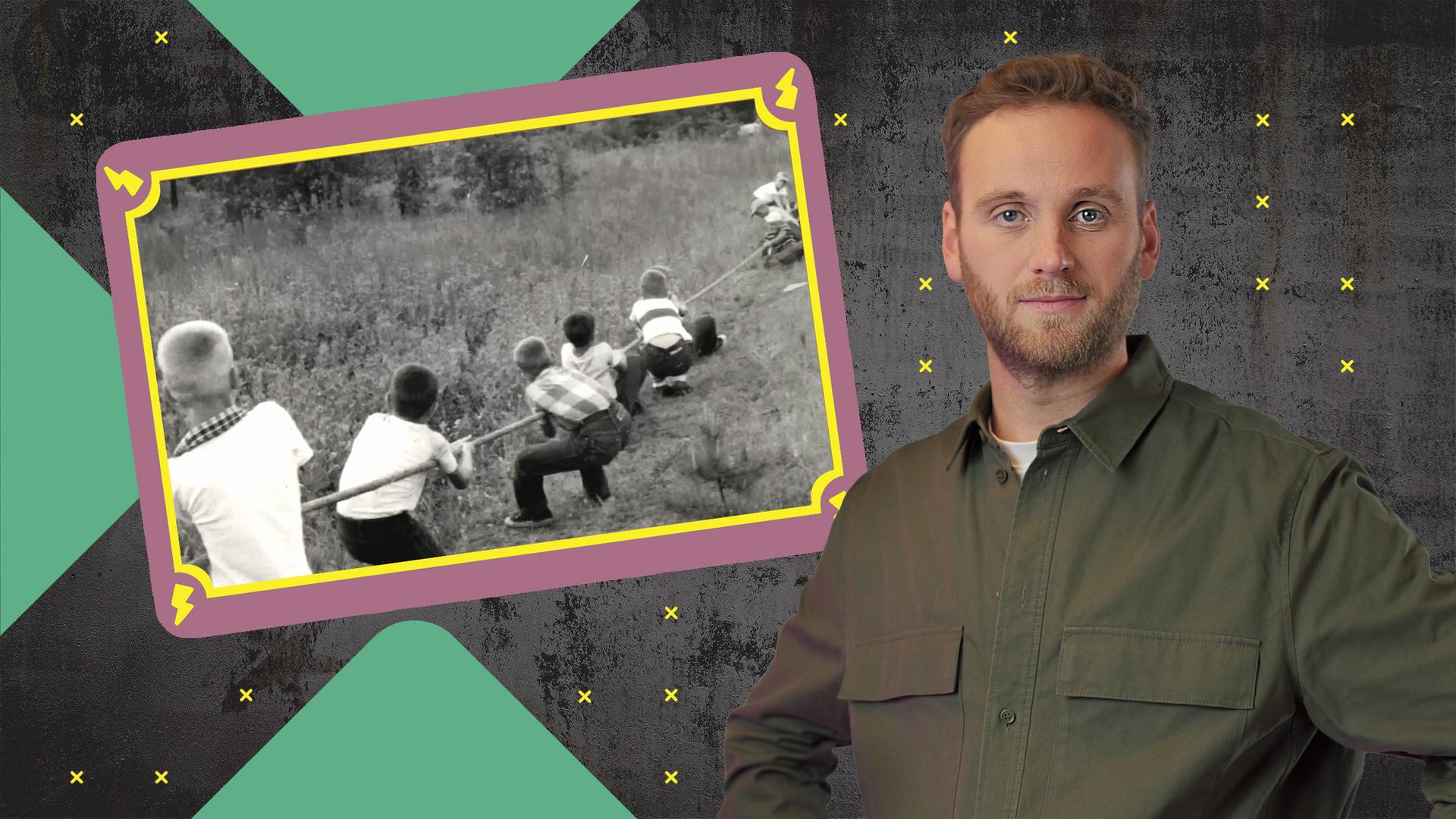 Dr. Leon Windscheid schaut direkt in die Kamera, neben ihm ist eine schwarz-weiß Fotografie von Jungen, die auf einer Wiese Tauziehen. 