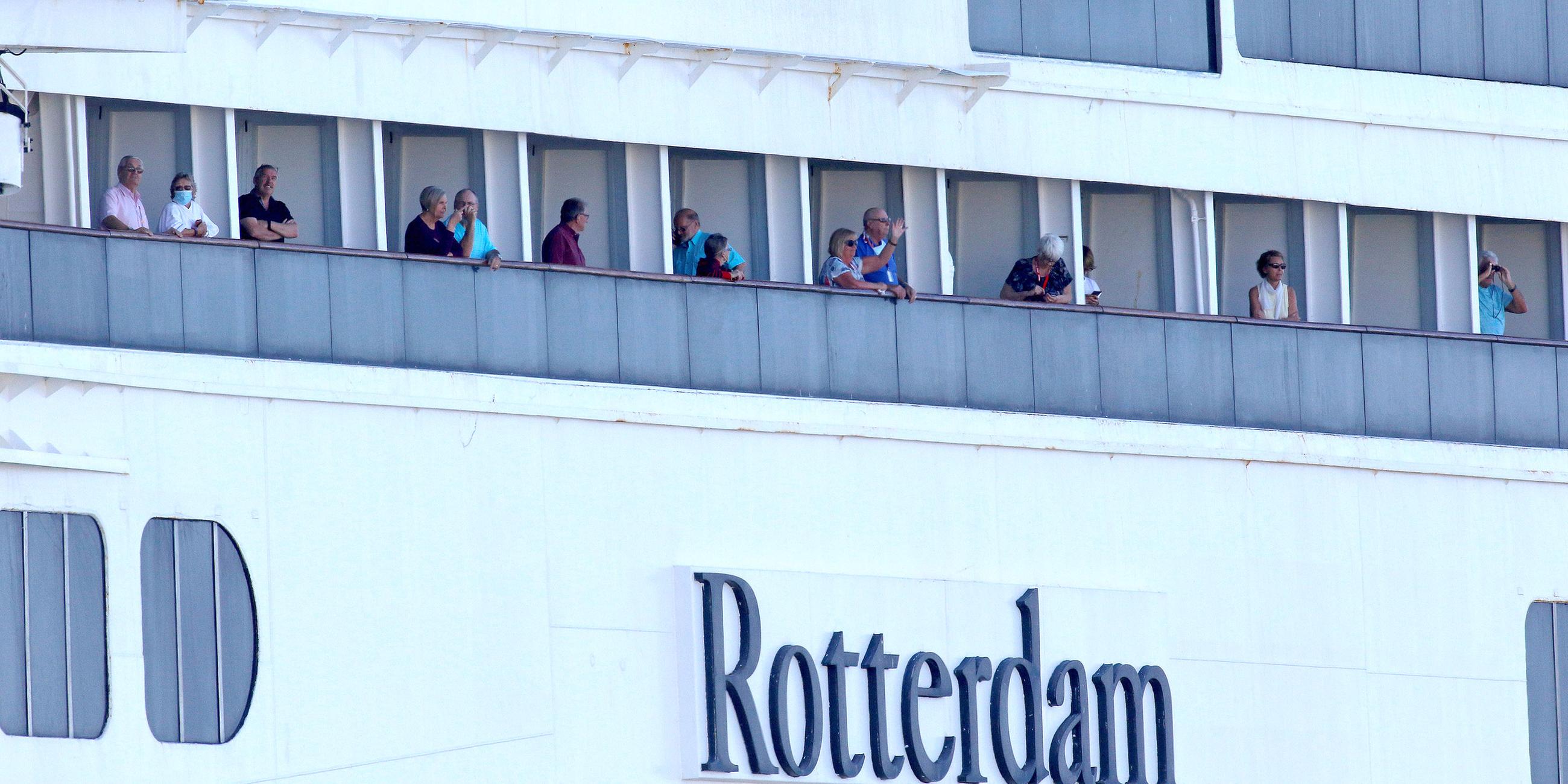 Passagiere auf dem Kreuzfahrtschiff Rotterdam