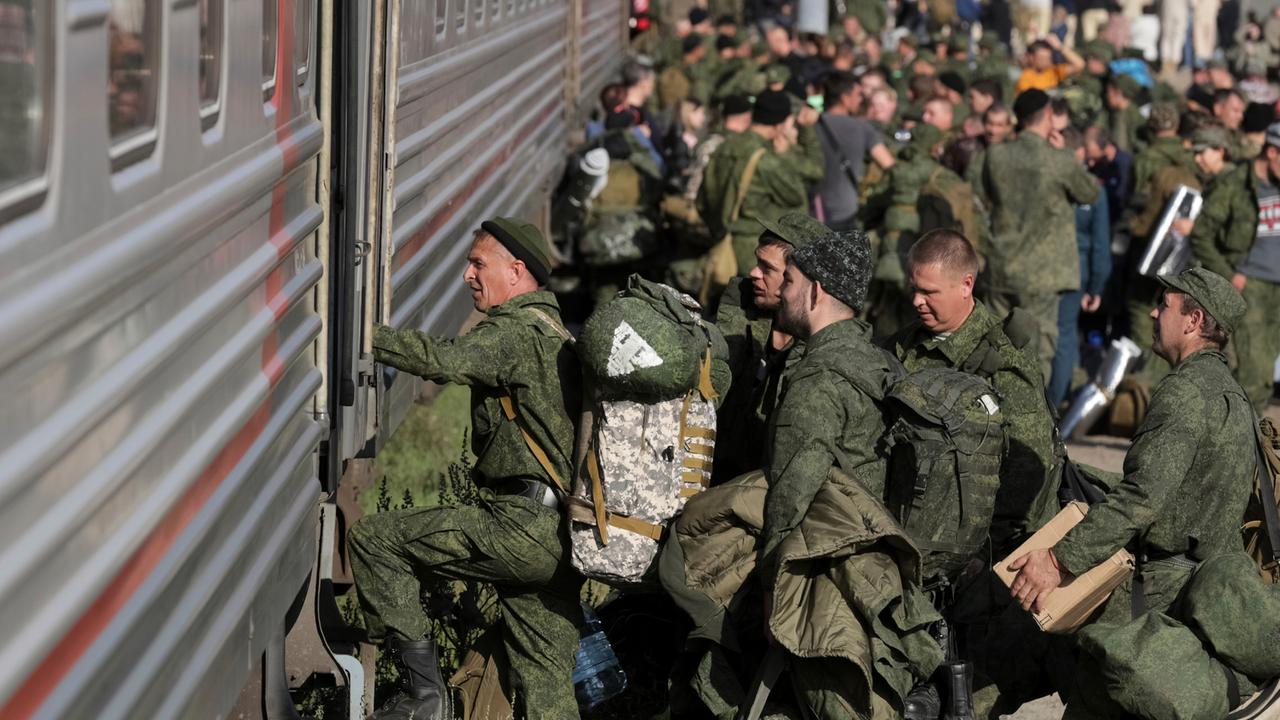 Резервисты в российской армии. Мобилизация в москве. В москве завершилась мобилизация. Мобилизация на украине. Военные из россии.