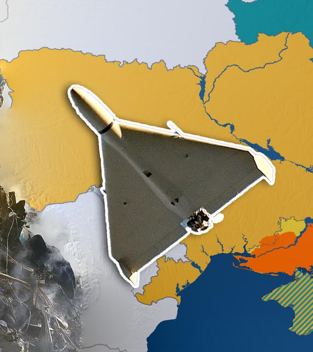 Links: zerstörte Gebäude in Ukraine, Feuerwehrkräfte räumen auf. Rechts: Karte der Kriegsfront. Mittig: Kriegsdrohne.