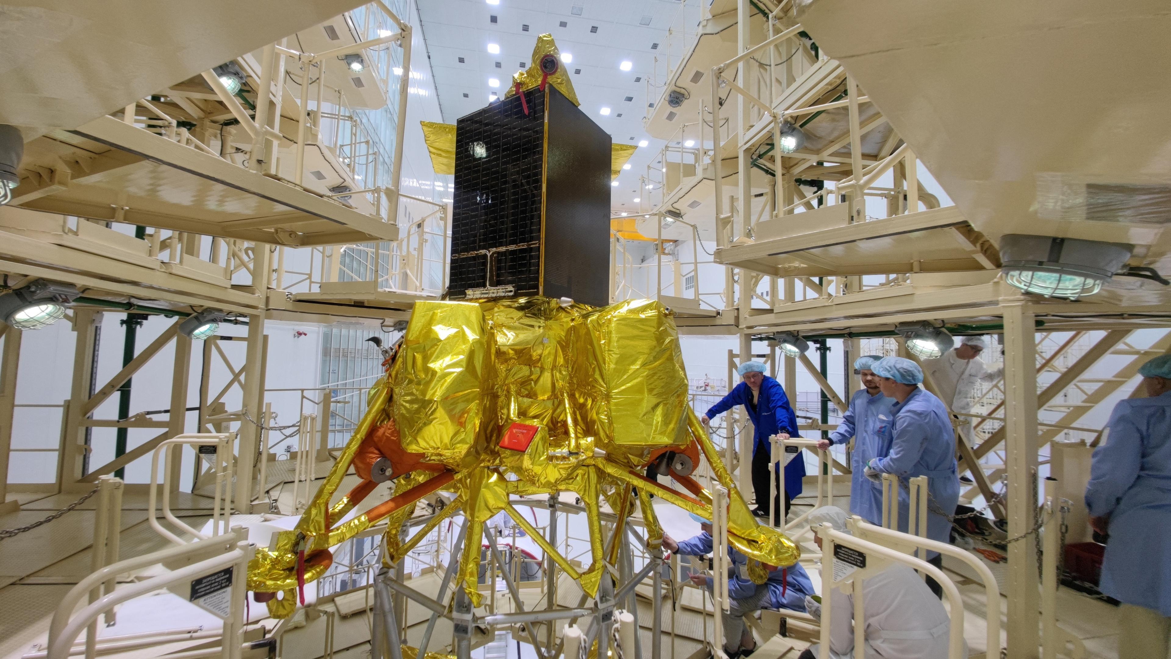 Vorbereitungen für die Mondmission "Luna-25"