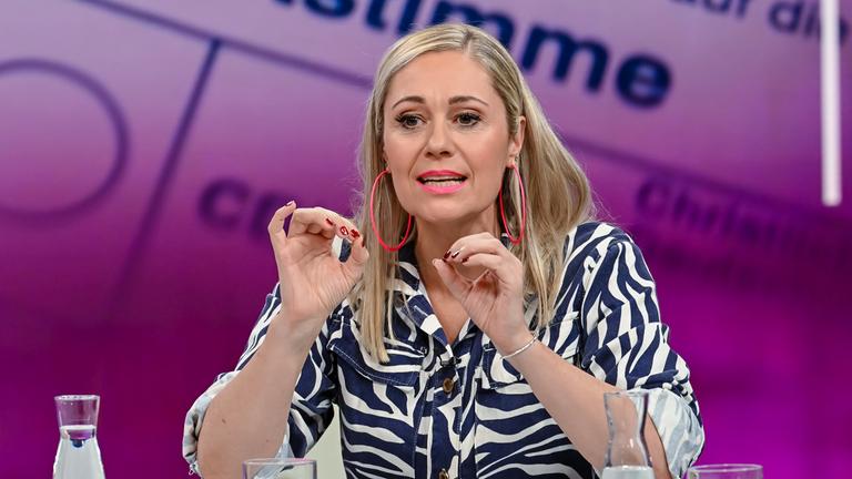 Ruth Moschner bei Maybrit Illner