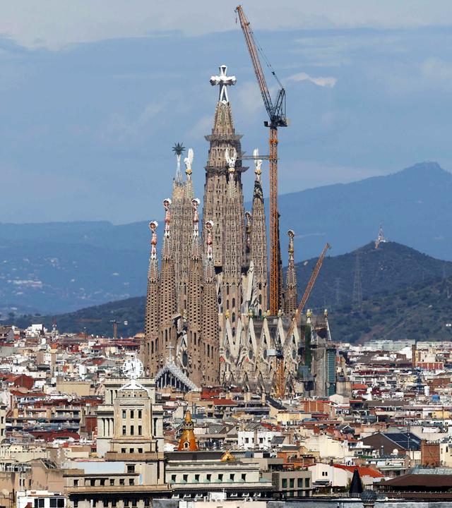 Sagrada - Flug über die ewige Baustelle