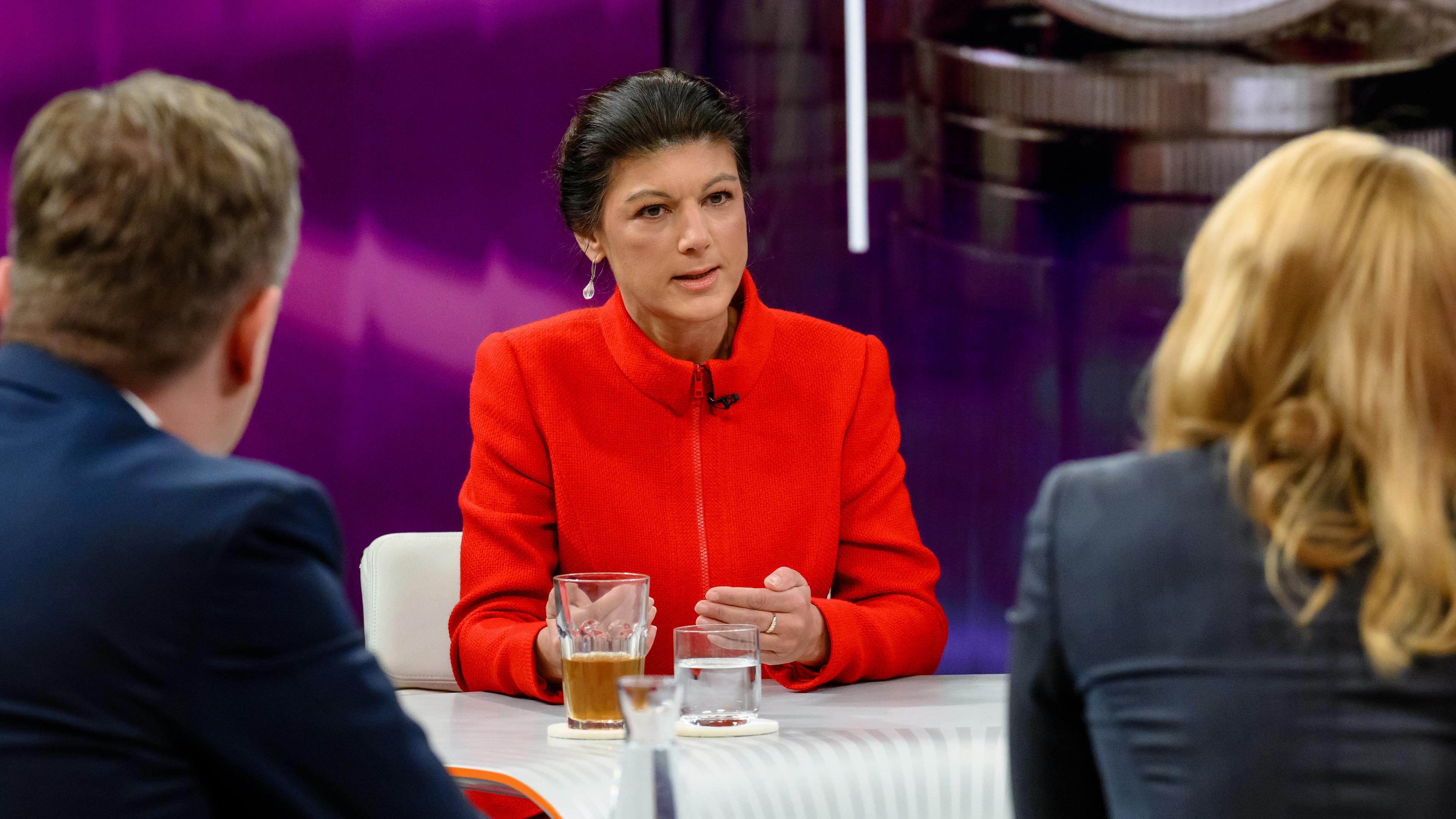 Sahra Wagenknecht bei Maybrit Illner