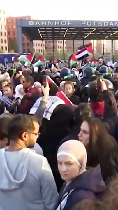 Kundgebung am Potsdamer Platz