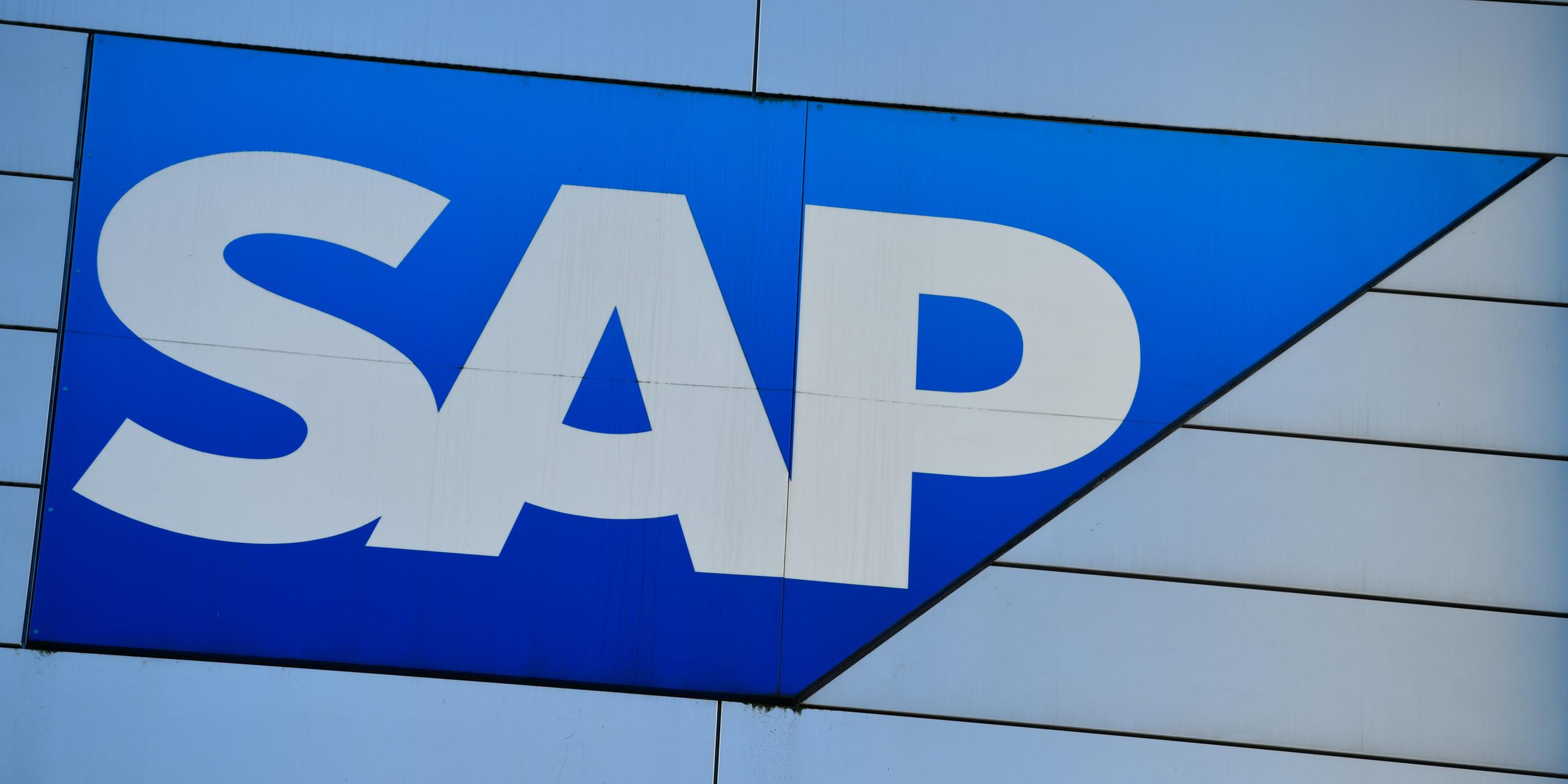 Das SAP-Logo an der Konzernzentrale in Walldorf.