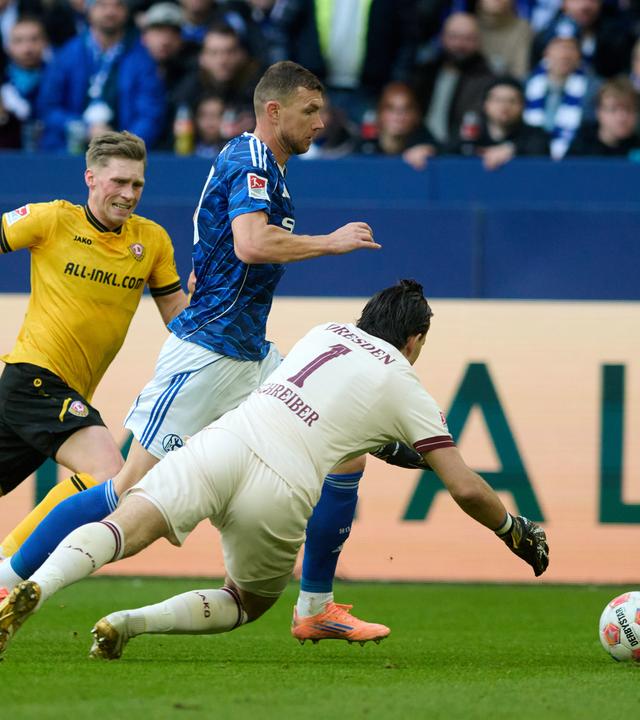 Jonas Sterner, Edin Dzeko und Tim Schreiber am 07.02.26