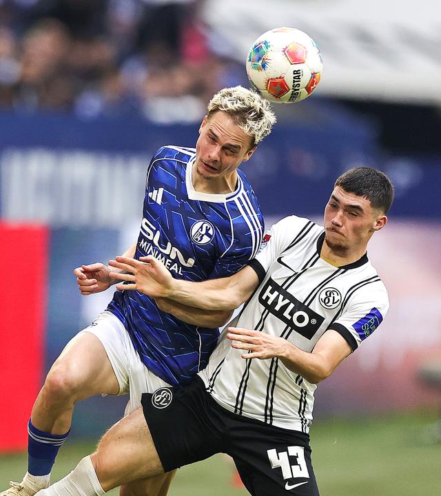 Finn Porath und Felix Keidel in Schalke am 08.11.25