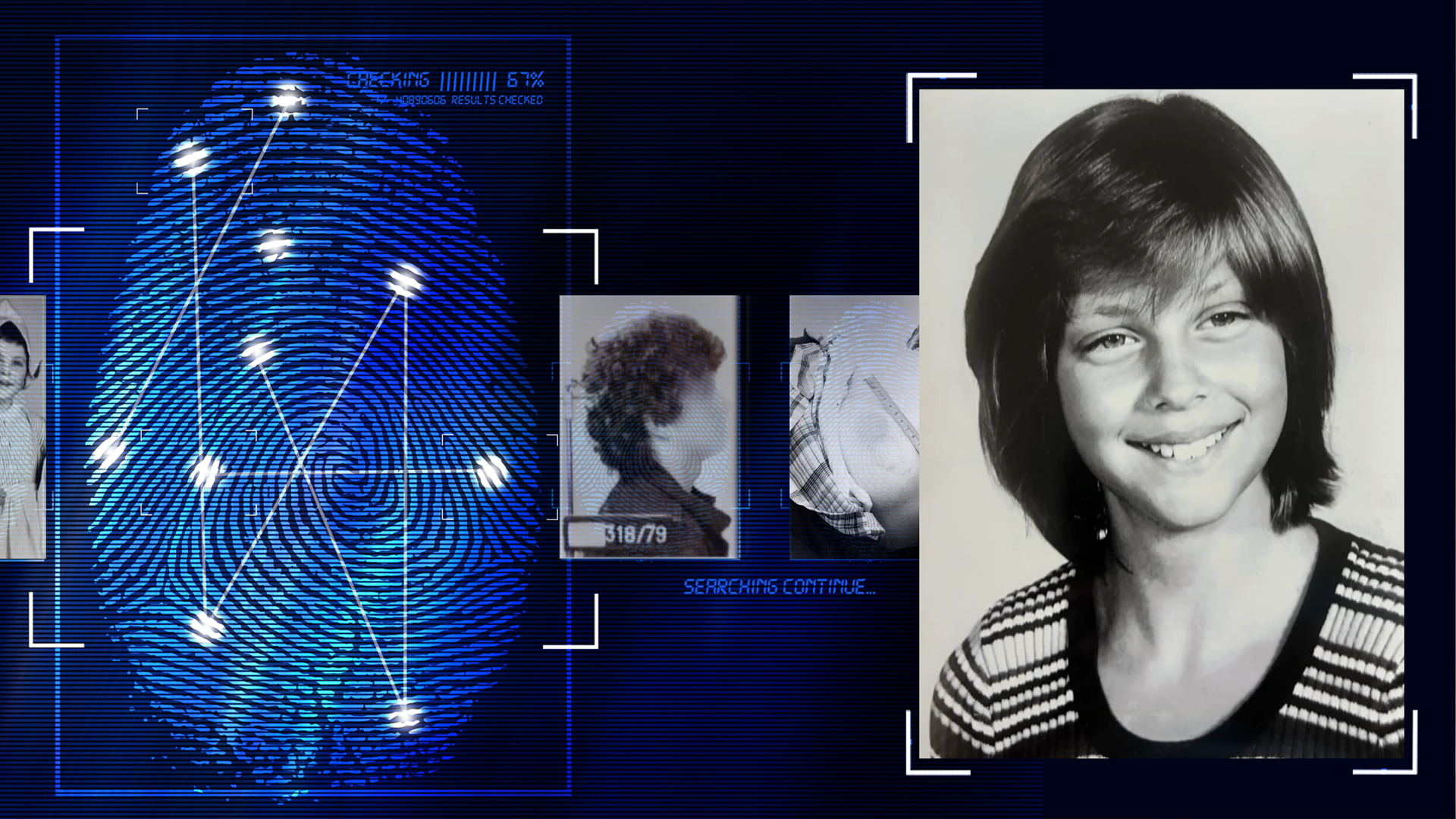 Schwarzweißfoto eines etwa 15 Jahre alten Mädchens, lächelt links an der Kamera vorbei. Sie trägt einen gemusterten Strickpullover mit rundem Ausschnitt. Links daneben: Lichtschematische Darstellung eines Fingerabdrucks.