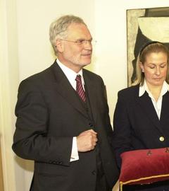 Intendant Prof. Dr. Dieter Stolte übergibt Schlüssel an Nachfolger Prof. Markus Schächter