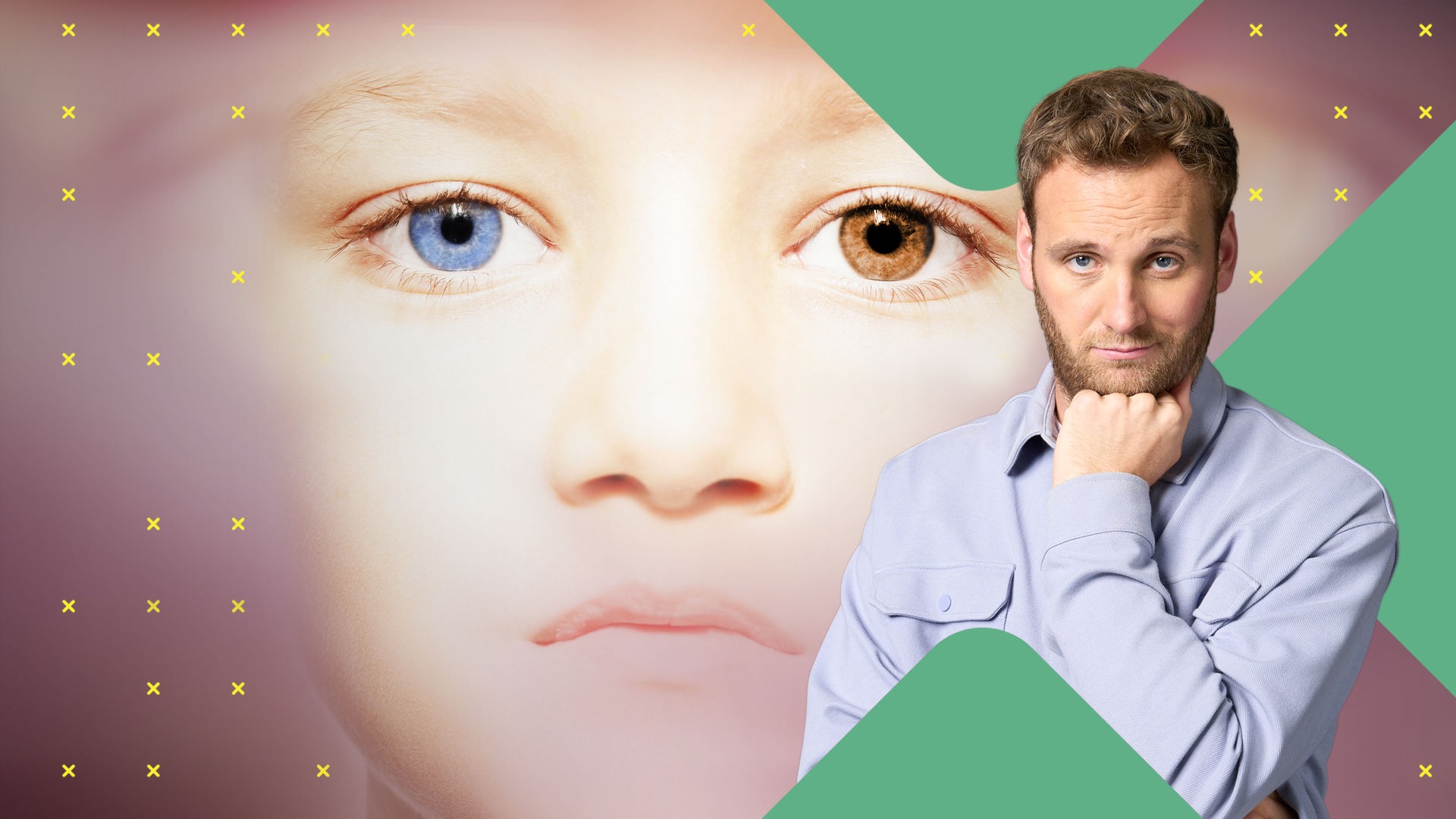 Leon Windscheid steht am rechten Bildrand, stützt seinen Kopf auf seine linke Faust und blickt nachdenklich in die Kamera. Im Hintergrund erkennt man ein Kinderauge, das halb blau, halb braun gefärbt ist.