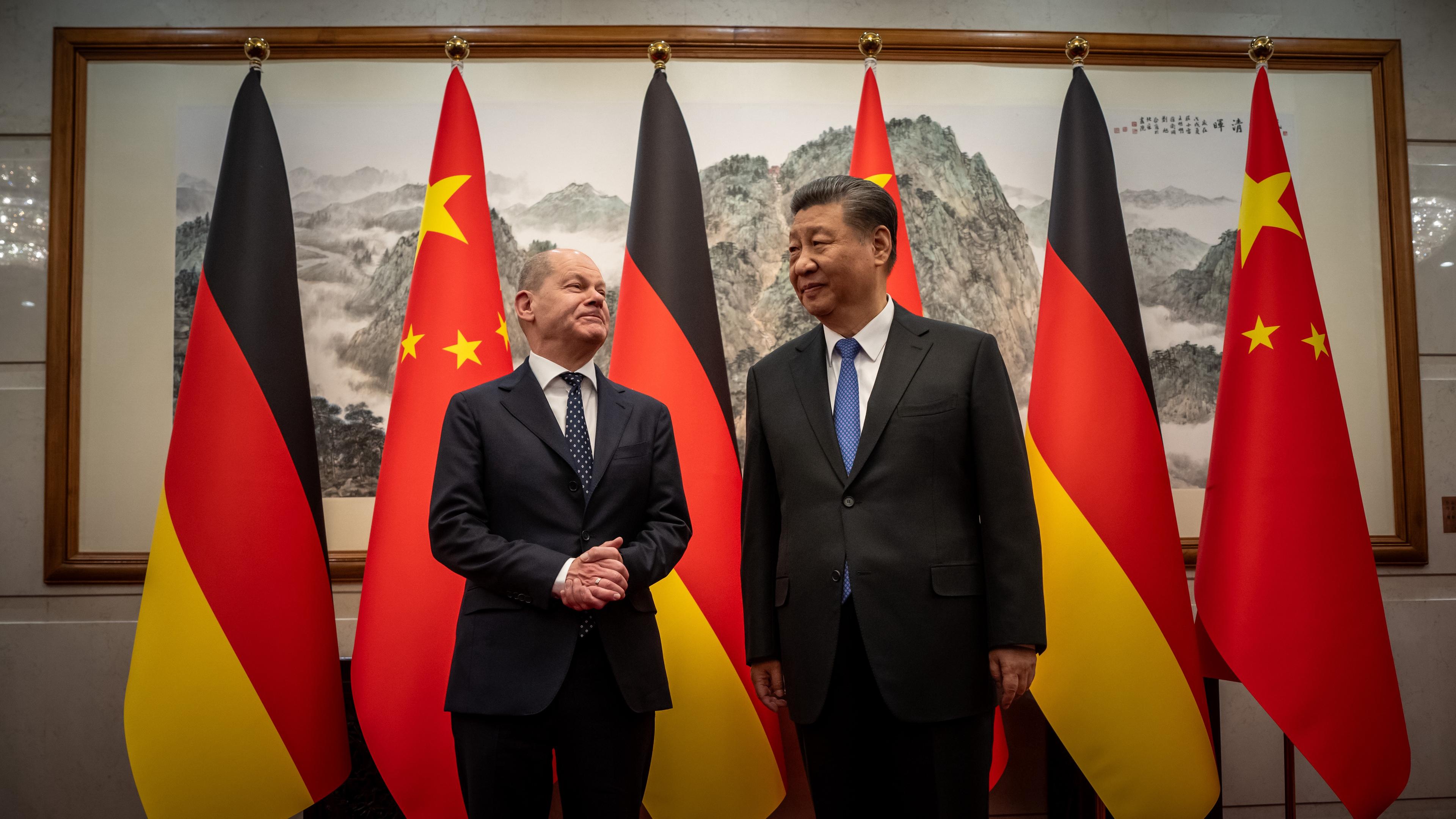 Scholz und Xi Jinping