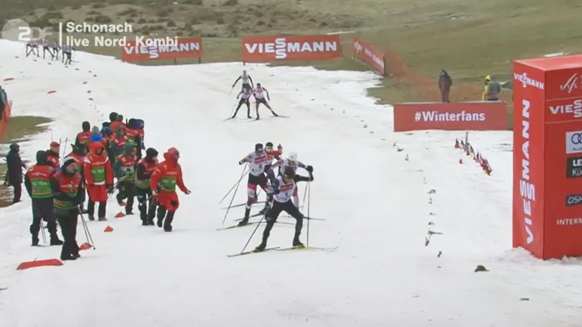 Nord. Kombi in Schonach, Wettkämpfer beim Langlauf